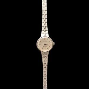 Seiko Vintage Mechanical Womens Analog Restored Watch